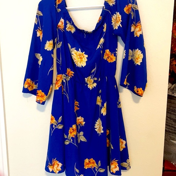 A6 - 321 Strapless Blue Floral Dress Size Small (no tag) - Picture 7 of 13